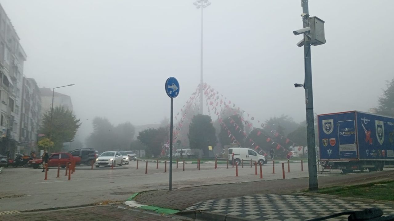 Kırklareli Merkezde Sis Etkili Oldu