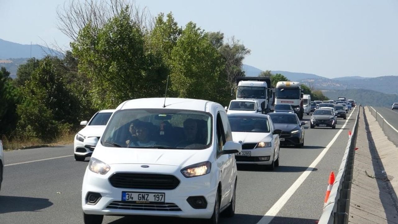 Balıkesir'de trafiğe kayıtlı araç sayısı 679 bin 817'ye yükseldi