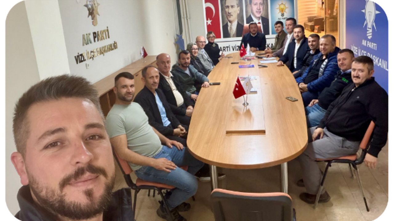 AK Parti Vize İlçe Teşkilatında İstişare Toplantısı Gerçekleştirildi