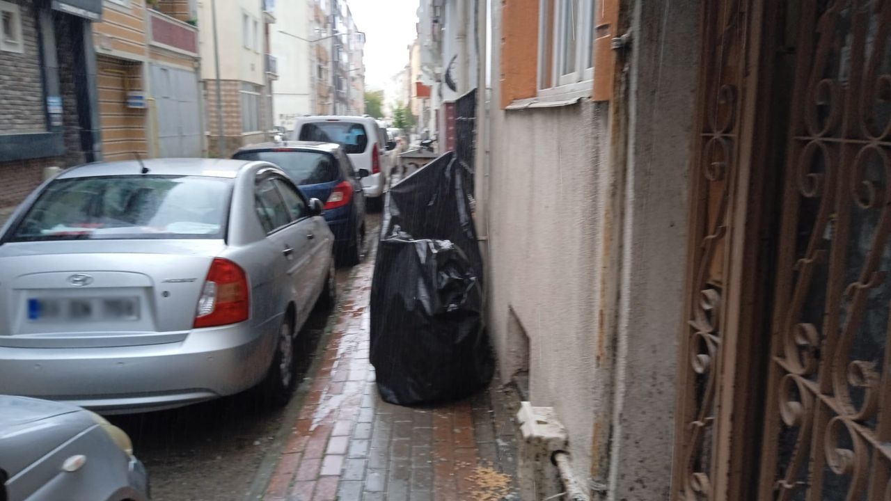 Vatandaşlardan Yağmura Karşı Önlemi