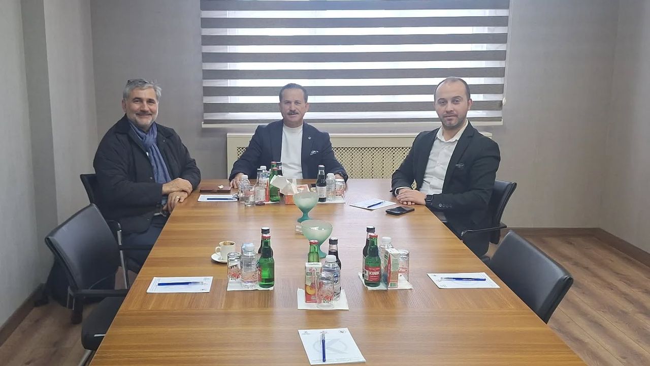 Kırklareli Ticaret Borsası’na Emin Çakmak’tan Ziyaret