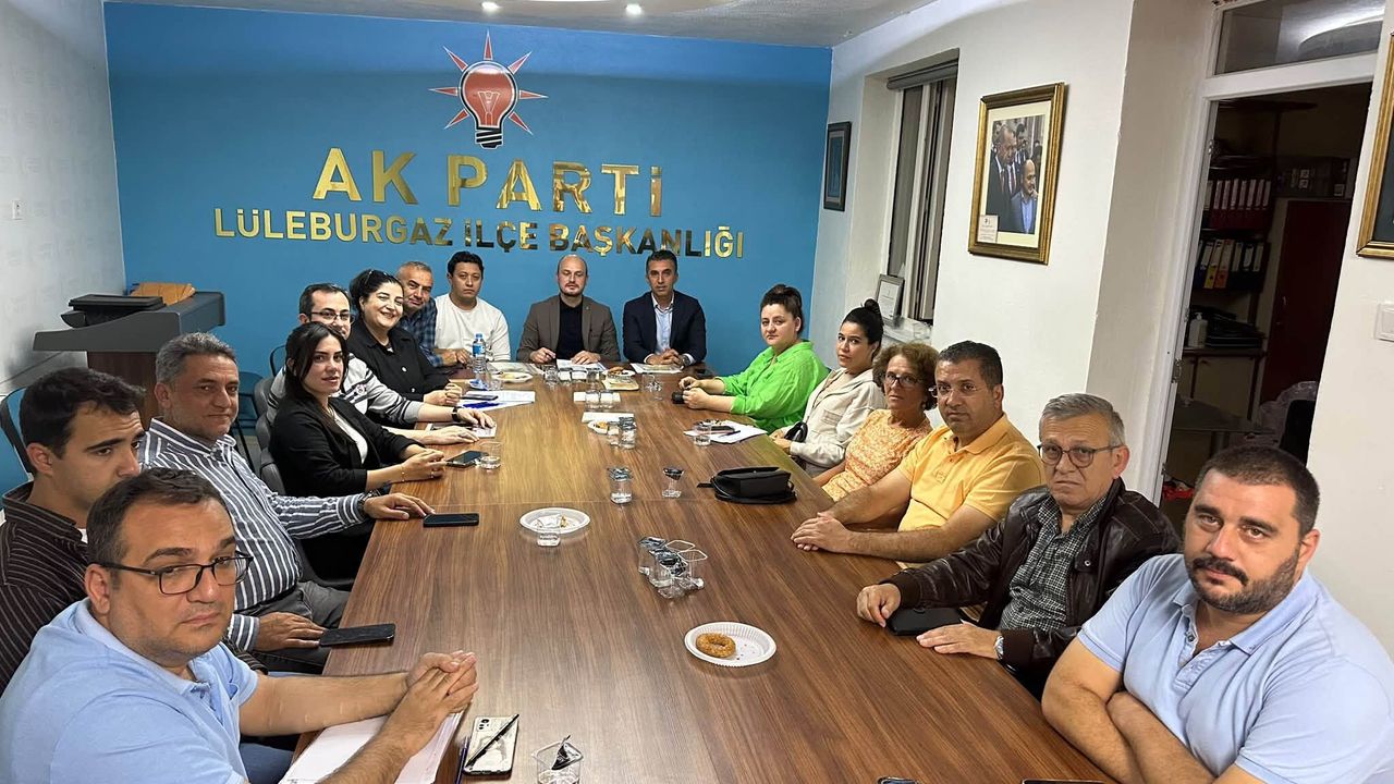 AK Parti Çaycuma teşkilatı haftalık toplantısını gerçekleştirdi