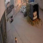 Çocukların oynadığı sokağa drift atarak girdi, hızla uzaklaştı