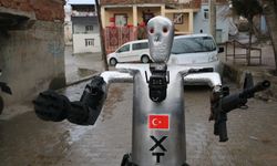 Siirtli kaşif yapay zekalı robot asker yaptı