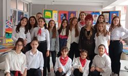 Fahri Kasapoğlu Ortaokulu'ndan Renkli Sergi
