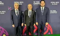 TFF Başkanı Mehmet Büyükekşi, FIFA Başkanı Gianni Infantino ile bir araya geldi