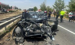 Tekirdağ'da tıra çarpan otomobil sürücüsü hayatını kaybetti