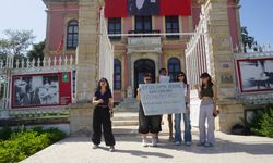 Edirne'de üniversite öğrencileri ulaşım zammını protesto etti