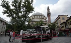 15 Temmuz'da tankın ezdiği araç 15 Temmuz Demokrasi Meydanı'nda sergileniyor