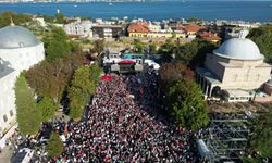 "Şehit Heniyye'den Son Çağrı" mitingi için binlerce kişi Ayasofya Meydanı'nda toplandı