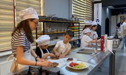 Çölyak hastası çocuklar aşçı oldu, glutensiz yemeklerini kendi hazırladı