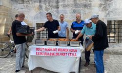 Babaeski Belediyesi'nden Geleneksel Lokma Dağıtımı