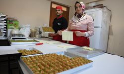 Depremzede çiftin aşk baklavası