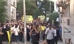 Protesto için toplanan Fenerbahçe taraftarının stada yürümesine polis engeli