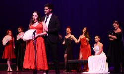 Lüleburgaz'da "Ahh Şu Opera" Sahnelendi