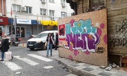 Tarihi Bina Grafitilerle Kaplandı