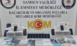 Samsun'da 572 gümrük kaçağı telefon parçası ele geçirildi