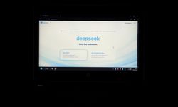 Yapay zeka dünyasında Çin'in DeepSeek uygulaması ChatGPT'ye rakip oldu