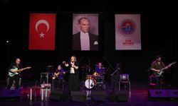 Birsen Tezer’den muhteşem konser