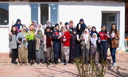 Jandarma ekipleri kadına şiddetle ilgili vatandaşı bilgilendirdi
