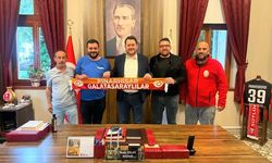Fikir Alışverişinde Bulunuldu