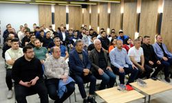 Ülkü Ocakları’ndan Akademik Seminer
