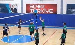 Bulut, Kurumlararası Voleybol Turnuvasında Formayı Giydi