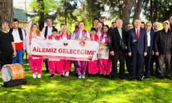 Özel Bireylerden Huzurevine Aile Günü Ziyareti