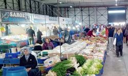Kırklareli Çarşamba Pazarı'nda Balık Tezgahlarına Yoğun İlgi