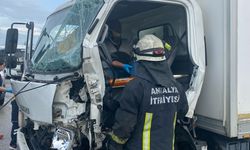 Antalya’da 3 aracın karıştığı zincirleme kazada 1 kişi yaralandı