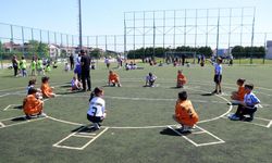 Geleneksel çocuk oyunları şenliği başladı