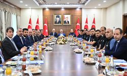 Diyarbakır’da deprem sonrası iyileştirme çalışmaları tüm yönleriyle değerlendirildi