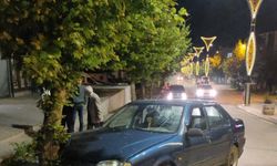 Keşan’da otomobil ağaca çarptı: 1 yaralı