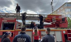 Tekirdağ'da evde çıkan yangında 3'ü çocuk 5 kişiyi itfaiye erleri kurtardı