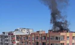 Mardin’de bir binanın çatısında çıkan yangın söndürüldü