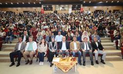 Ağrı’da "90’lar Gecesi"nde nostalji dolu anlar yaşandı