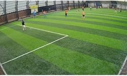 Futbol oynarken kalp krizi geçiren genç hayatını kaybetti