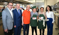 Yarışmacılar Tebrik Edildi