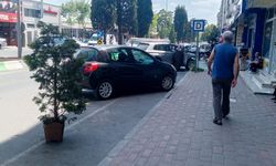 Otobüs Durakları Araç İşgaline Uğruyor