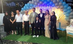 Durmaz Ailesinin Mutluluğunu Paylaştı