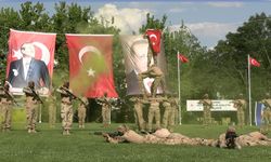 Edirne'de jandarma komandolardan nefes kesen gösteri: 'Güçlüyüz, Cesuruz, Hazırız'