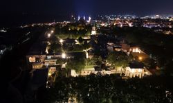 Topkapı Sarayı gece ziyaretçilerini ağırlamaya başladı