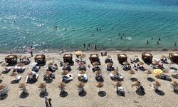 Gurbetçiler, Bulgar ve Yunan tatilciler Saros'ta tatil yapıyor