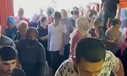 İzmir'de indirimli ürün izdihamı
