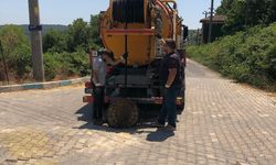 Kıyıköy’de TESKİ Ekiplerinden Kanal Temizliği