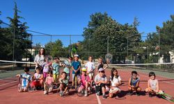 Vize’de Çocuklara Yaz Dönemi Tenis Kursu