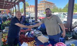 Başkan Çamlıca Kapalı Pazar Yerinde Esnafla Buluştu