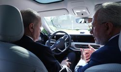 Cumhurbaşkanı Erdoğan, Togg'un yeni modeli T10F'yi test etti