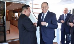 Kuzey Kore lideri Kim, Rusya Dışişleri Bakanı Lavrov’u ağırladı