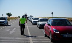 Edirne-Havsa yolundaki anız yangını kontrol altına alındı, yol trafiğe açıldı